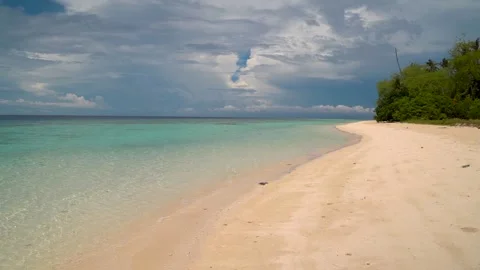 Borneo empty beach with crystal water Stock Footage 141948941