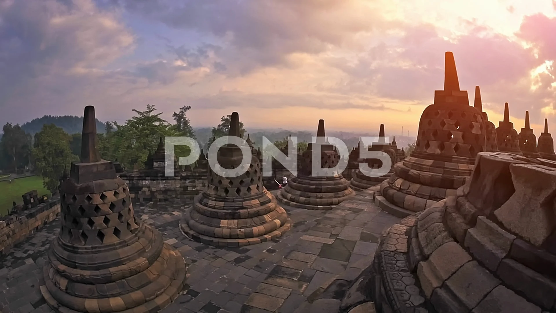 Borobudur – Spiritual Highlight of Indonesia – Travel / The Nomad Planet