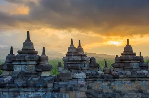 Borobudur temple at sunrise, java, indonesia 스톡 사진