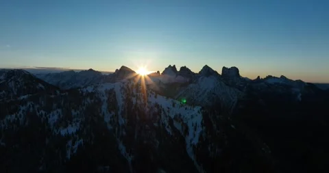 Bosconero - The winter sun Video stock 275335730