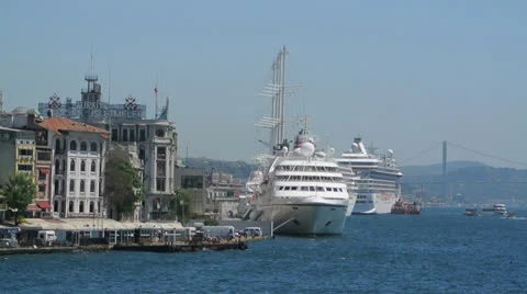 The Bosphorus of Istanbul (Editorial) Video stock 24517208