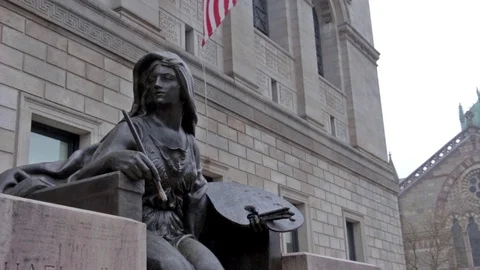Boston Downtown Library Statue 04 HQ Видео 70009045