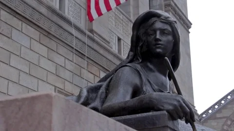 Boston Downtown Library Statue 06 HQ Видео 70009141