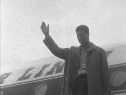 Boston, MA - 5/13/55: Baseball player Ted Williams exits plane Stock Footage 232164147