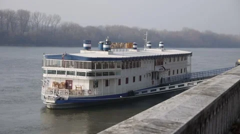 BOTEL MARINA Stock Footage 2878484