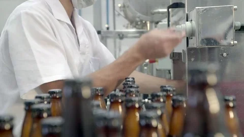 Bottle hand process at Beer Factory  Stock-Footage 72254607