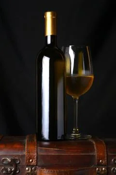 Bottle of white wine Stock Photos