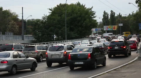 Bottleneck in a city (Original) Stock-Footage 66857785