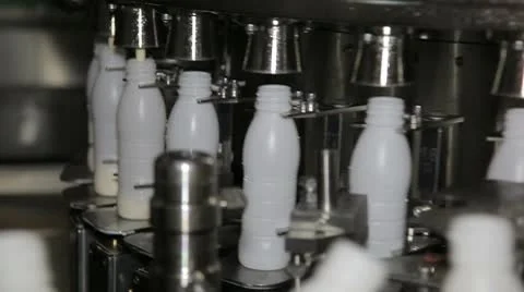 Bottles of milk 動画素材 10595154