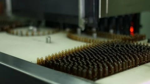 Bottles rotating on a machine. Video stock 102156202