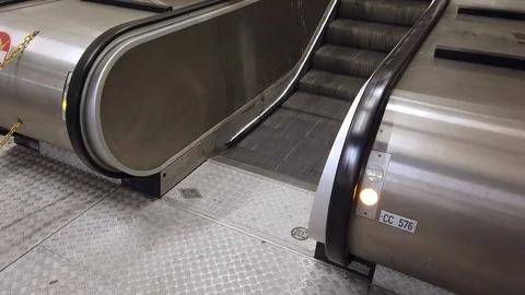 Bottom of a Dirty Automatic Escalator 스톡 동영상 102449850