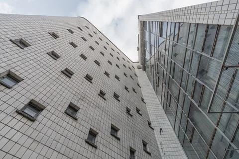 Bottom up view of the facade of an old Soviet modernist building Foto stock