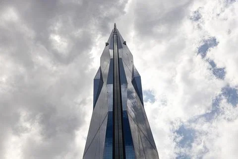 Bottom up view of Merdeka 118 tower in Kuala Lumpur, Malaysia Foto stock