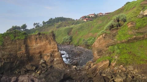 Bottom Up View on Rocks 스톡 동영상 146694167