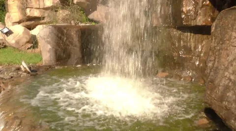 Bottom of Waterfall Sculpture 库存影片 67753613
