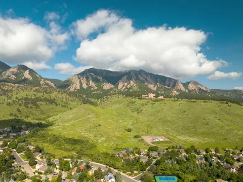 Boulder, CO Flatirons Timelapse Видео 245372181