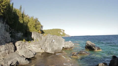 Bouldering in fall Vídeo Stock 40449823