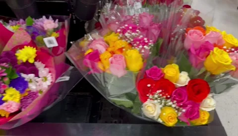 Bouquet of colourful roses Video stock 246778509