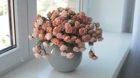 Bouquet of rose in a vase Stock Footage 45796026
