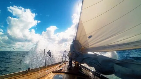 Bow of sailiboat against the waves. 動画素材 108890000