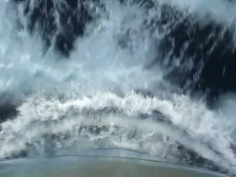 Bow of a sailing ship breaking through water Stock-Footage 41194169