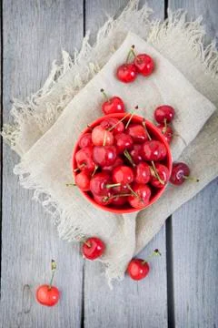 Bowl of cherries Stock Photos