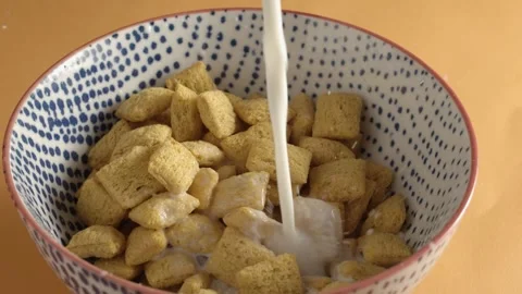 Bowl with corn pads. Slow motion Stock Footage 148500153