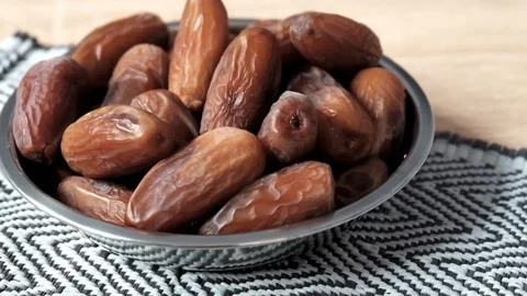 Bowl of dried dates fruit 動画素材 105626984