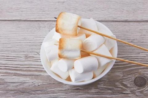 Bowl with marshmallows Stock Photos