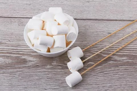 Bowl with marshmallows Stock Photos