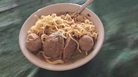 A bowl of meatballs Stock Footage 298567581