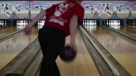 Bowler Throws a Strike Stockbeeldmateriaal 35103406