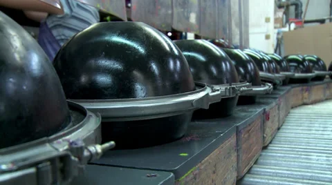 Bowling Ball Factory- Cases 库存影片 27505846