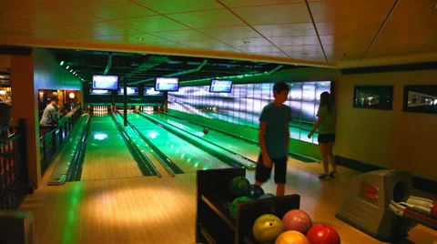 Bowling Stock-Footage 36678954