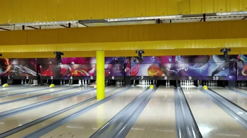 The bowling playing tracks Stock Footage 183363049