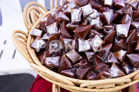 Bown thai sticky dessert Stock Photos