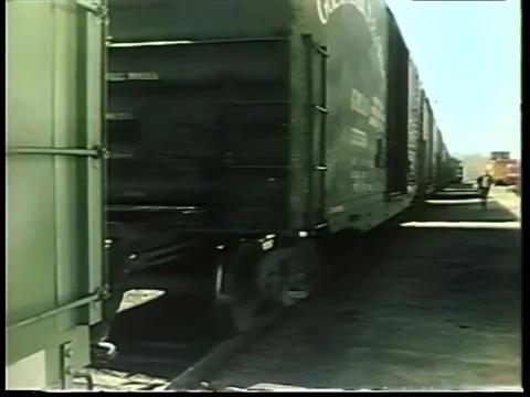 Box cars decoupling Video stock 260251958
