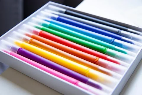 A box of colored pencils for drawing Stockfoto's