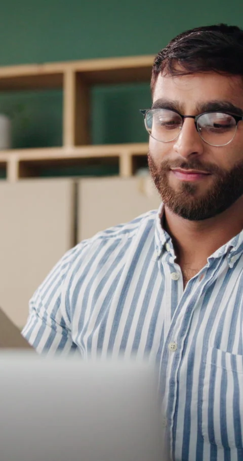 Box, laptop and logistics with man in home office for delivery or distribution Stock Footage 337223017