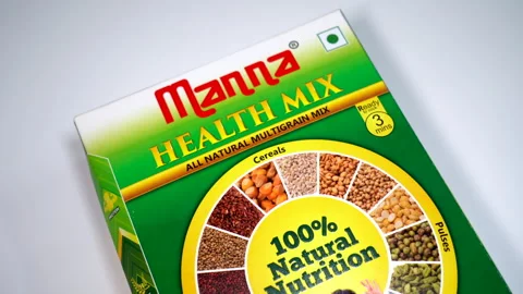 A box of Manna all natural multigrain health mix. Stockbeeldmateriaal 314390386