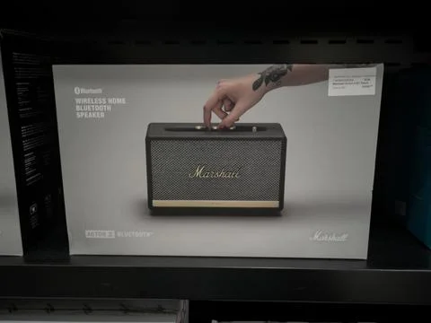 The box of the Marshall Bluetooth speaker Stock Photos