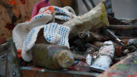 Box of paints      動画素材 1746332