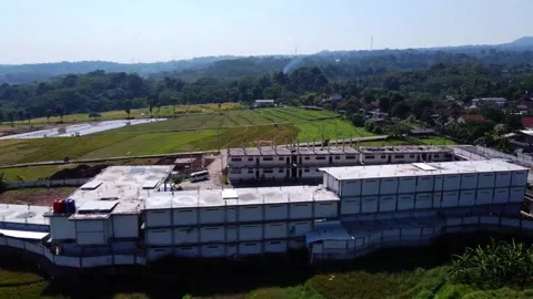 Box-shaped (square or cube) building construction Stock Footage 338398685