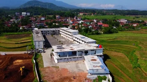Box-shaped (square or cube) building construction Stock Footage 338513312