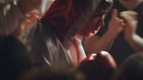Boxer approaching the ring before the fight Video stock 105439550