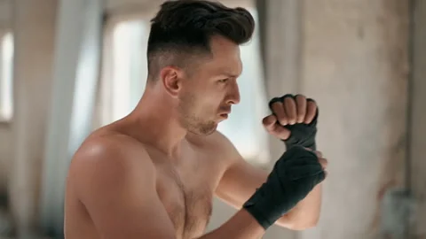 Boxer Does Forward Punches Vidéo 91793423