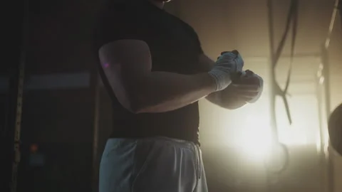 Boxer preparing for training 스톡 동영상 236192354