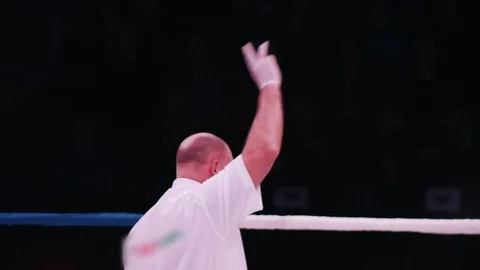 Boxer on the ring. The judge is watching the battle and couting 스톡 동영상 98090220