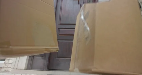 Boxes drop on front stoop Stock Footage 108928180