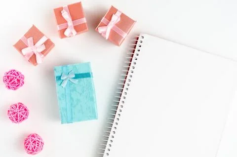 Boxes with gifts and note Fotos Stock